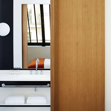 دو مينيستير باريس