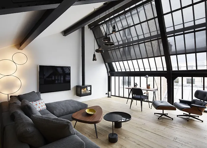 Du Ministère Parigi