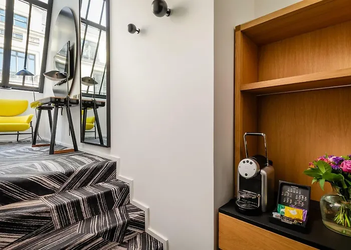 Du Ministère 4* Parigi