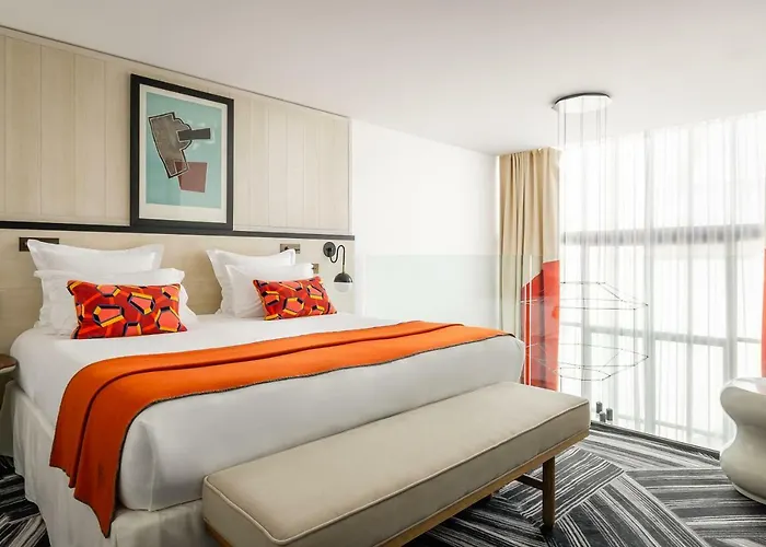 Du Ministère 4* Parigi