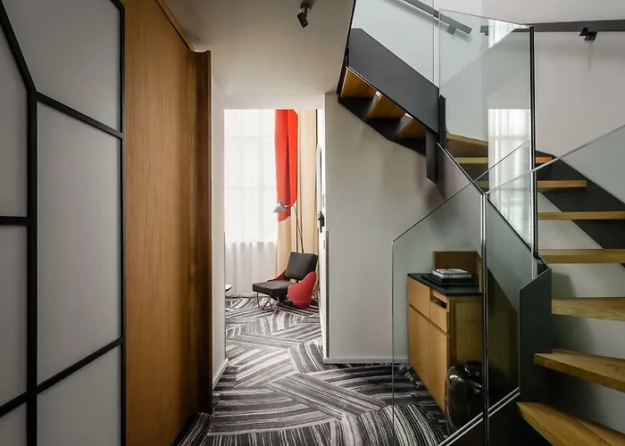 Hotel Du Ministère 4*