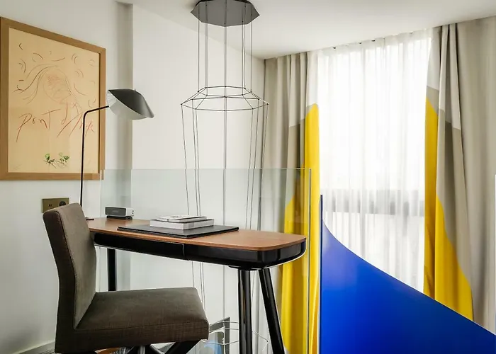 Hotel Du Ministère Parigi