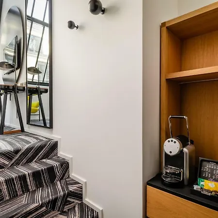 Du Ministere 4* Paryż